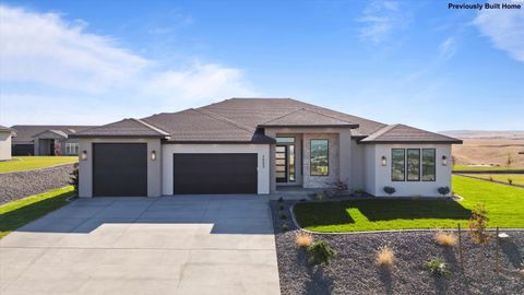 Photo of 4857 S Reed St, Kennewick, WA 99337 (MLS # 287770)