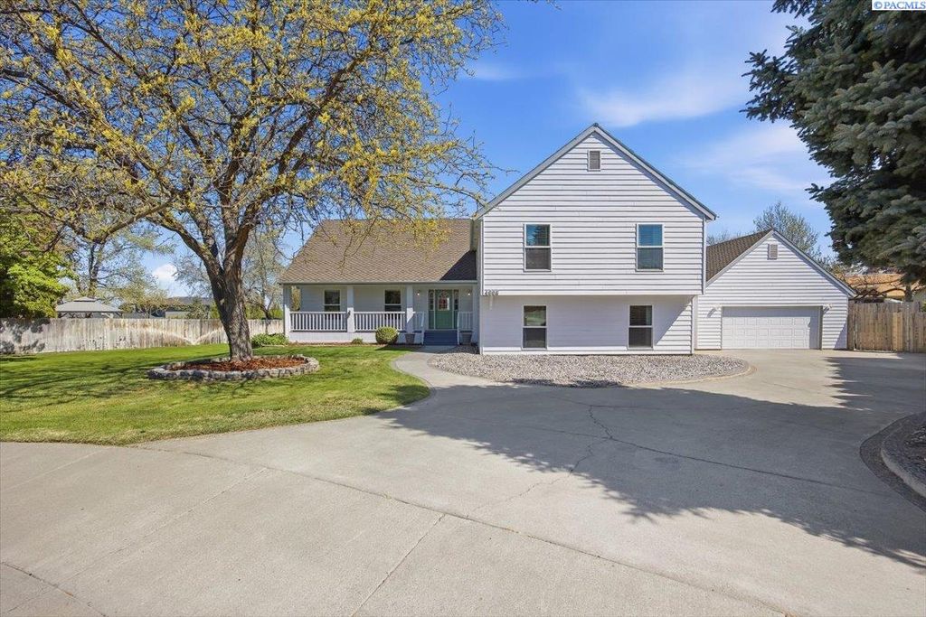 Photo of 4806 W 18th Ave, Kennewick, WA 99336 (MLS # 292008)