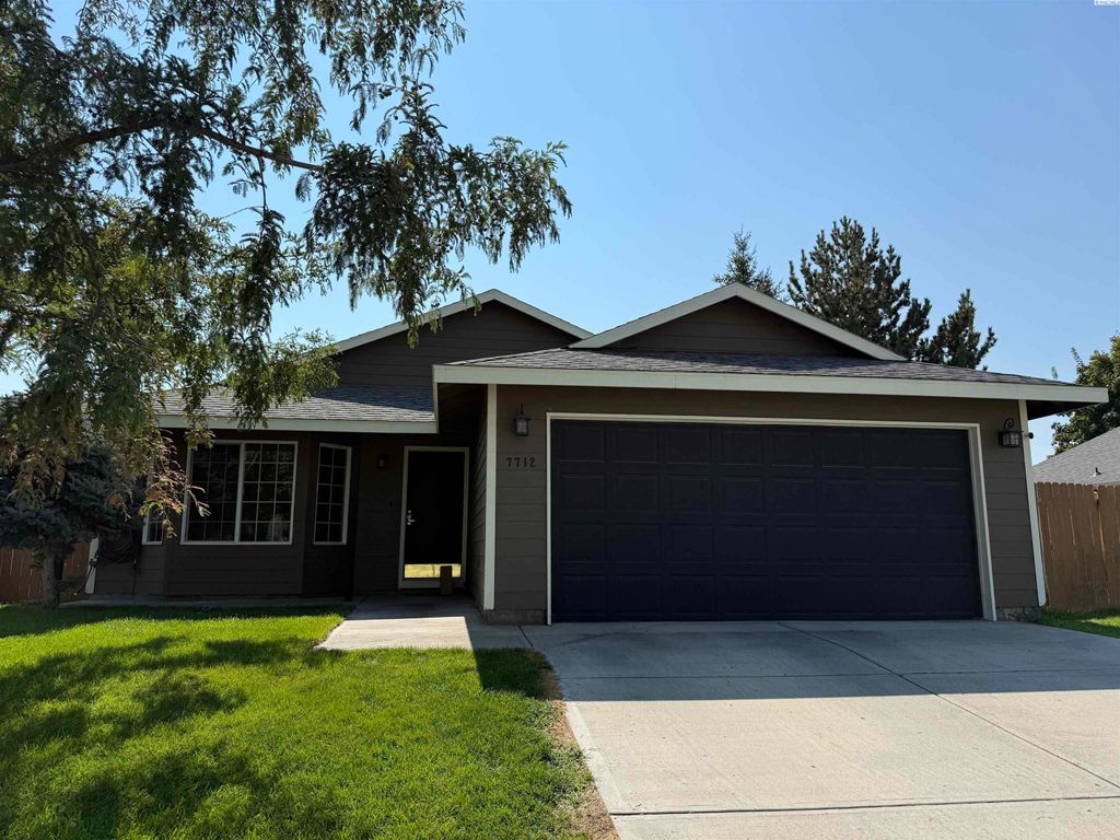 Photo of 7712 Thetis Drive, Pasco, WA 99301 (MLS # 287194)