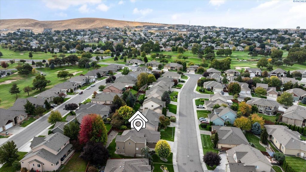 Photo of 3515 S Keller Street, Kennewick, WA 99337 (MLS # 288194)