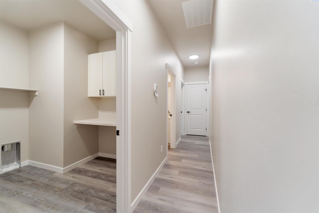 Photo of 3654 Nuthatch St. Lot 209, Richland, WA 99352 (MLS # 292719)