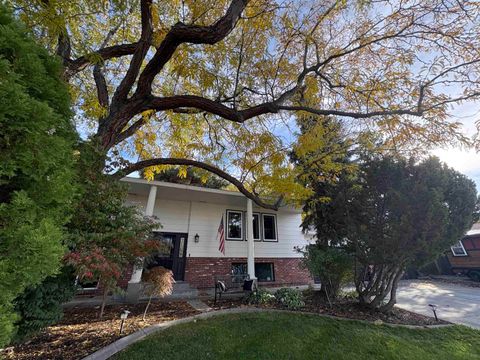 Photo of 1513 S Reed Ct, Kennewick, WA 99338 (MLS # 288210)