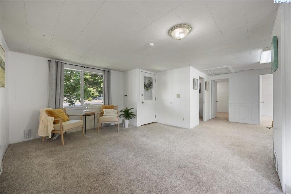 Photo of 1118 Potter Ave, Richland, WA 99354 (MLS # 287127)