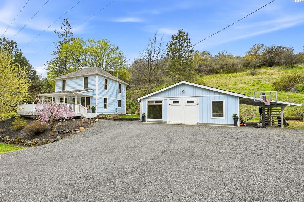 Photo of 35802 Sr 195, Colfax, WA 99111 (MLS # 290863)