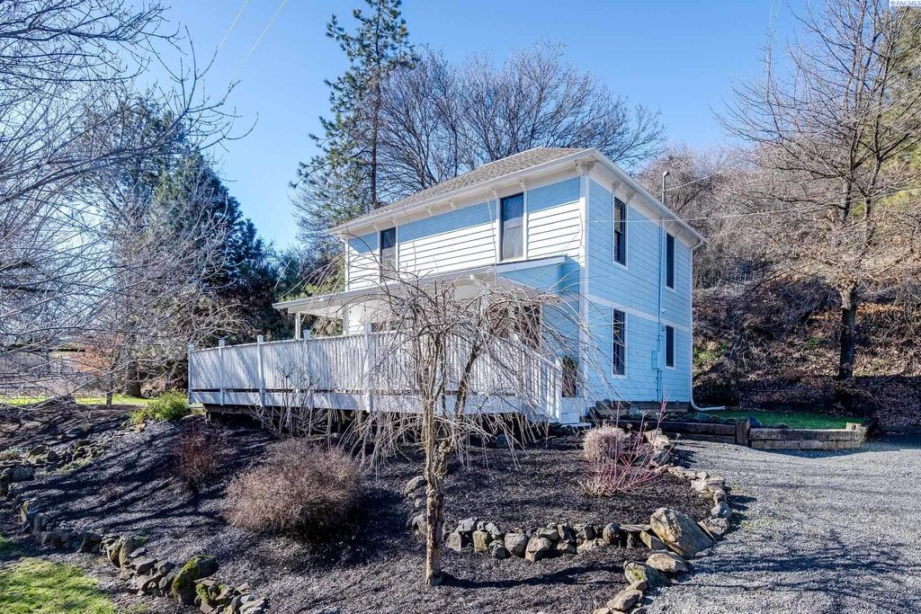 Photo of 35802 Sr 195, Colfax, WA 99111 (MLS # 290863)