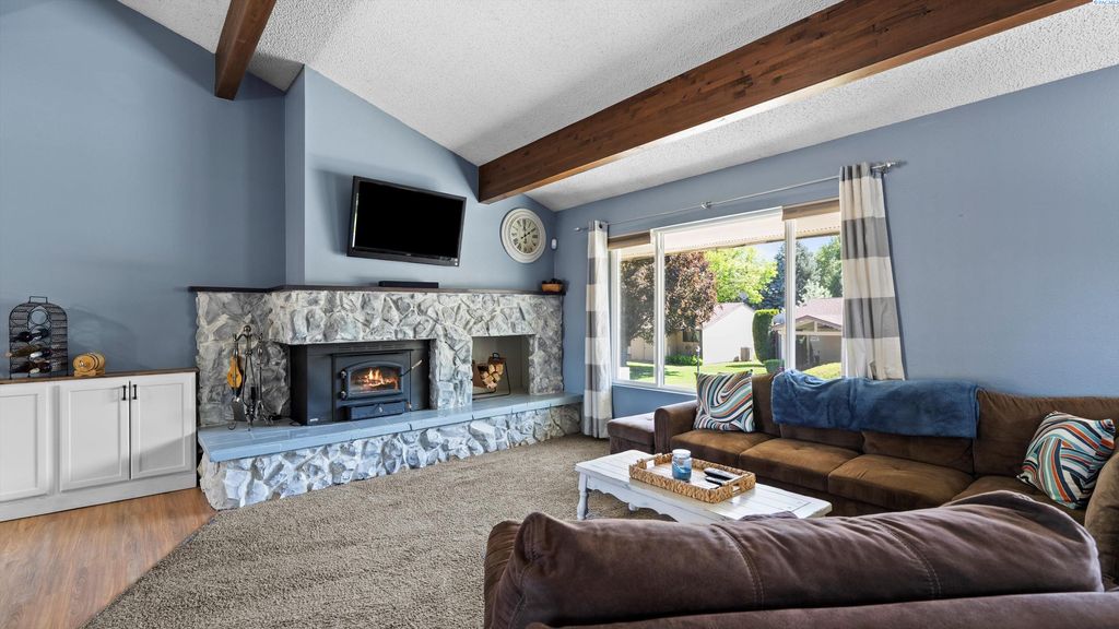 Photo of 1914 Mahan Ave, Richland, WA 99354 (MLS # 283974)