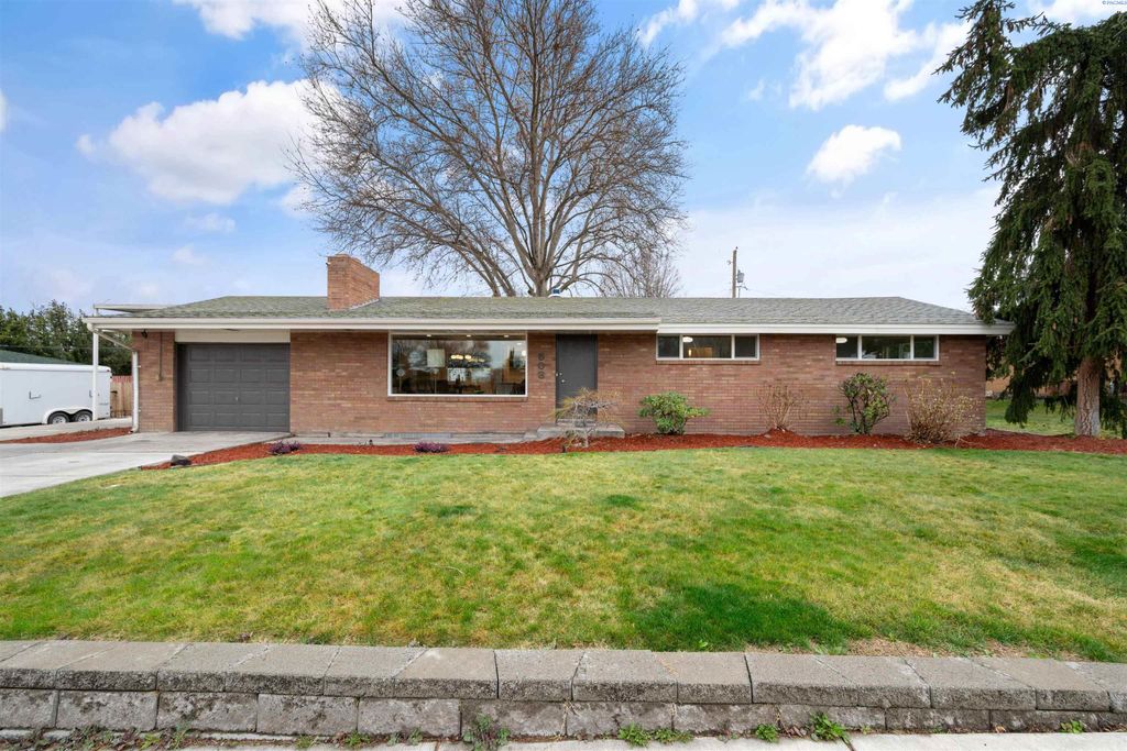 Photo of 503 W 27th Ave, Kennewick, WA 99337 (MLS # 291283)