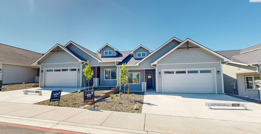 Photo of 4561 Grove Court, West Richland, WA 99353 (MLS # 291996)