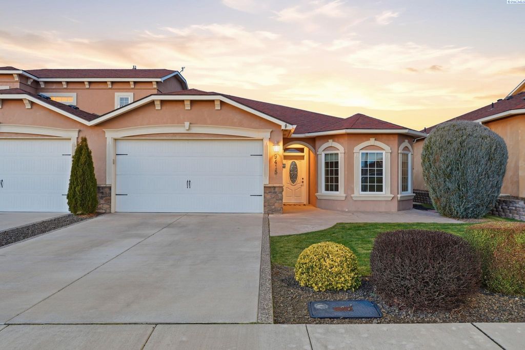 Photo of 9415 Vincenzo Drive, Pasco, WA 99301 (MLS # 289711)