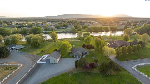 Photo of 97218 N Northstar Prne, West Richland, WA 99353 (MLS # 283726)