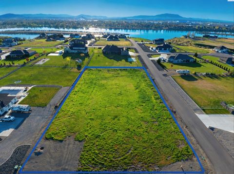 Photo of NKA Lot 10 The Reserve At River Ranch, Pasco, WA 99301 (MLS # 292471)