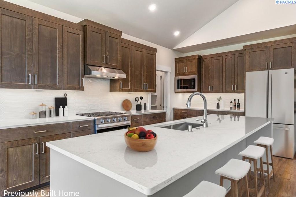 Photo of 5716 Flathead Ave, Pasco, WA 99301 (MLS # 290845)