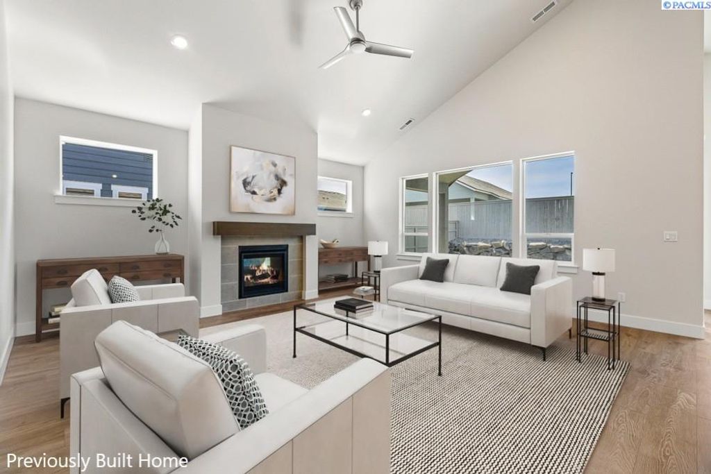 Photo of 5716 Flathead Ave, Pasco, WA 99301 (MLS # 290845)