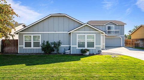 Photo of 6608 Enzian Falls Dr, Pasco, WA 99301 (MLS # 288202)