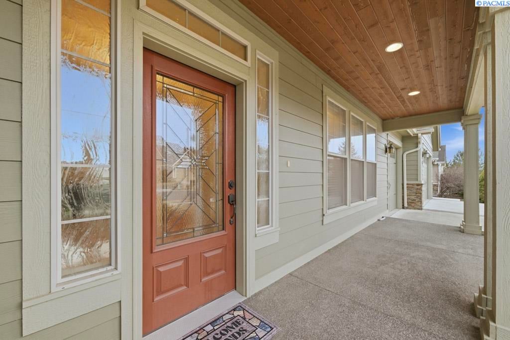 Photo of 1735 SW Casey Ct, Pullman, WA 99163 (MLS # 290402)