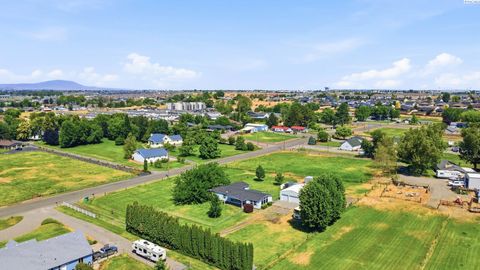 Photo of 2719 Rd 64, Pasco, WA 99301 (MLS # 294401)