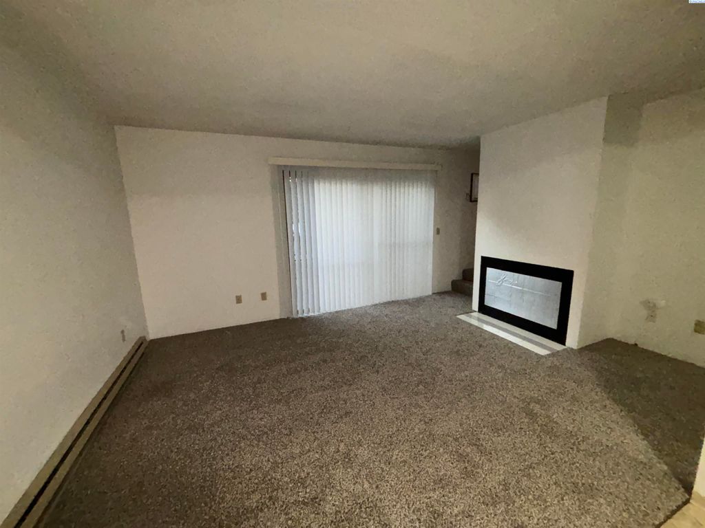 Photo of 2005 NE Terreview A-3 #A-3, Pullman, WA 99163 (MLS # 287696)