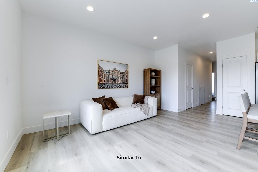 Photo of 302 Kraus Ct, West Richland, WA 99353 (MLS # 288613)