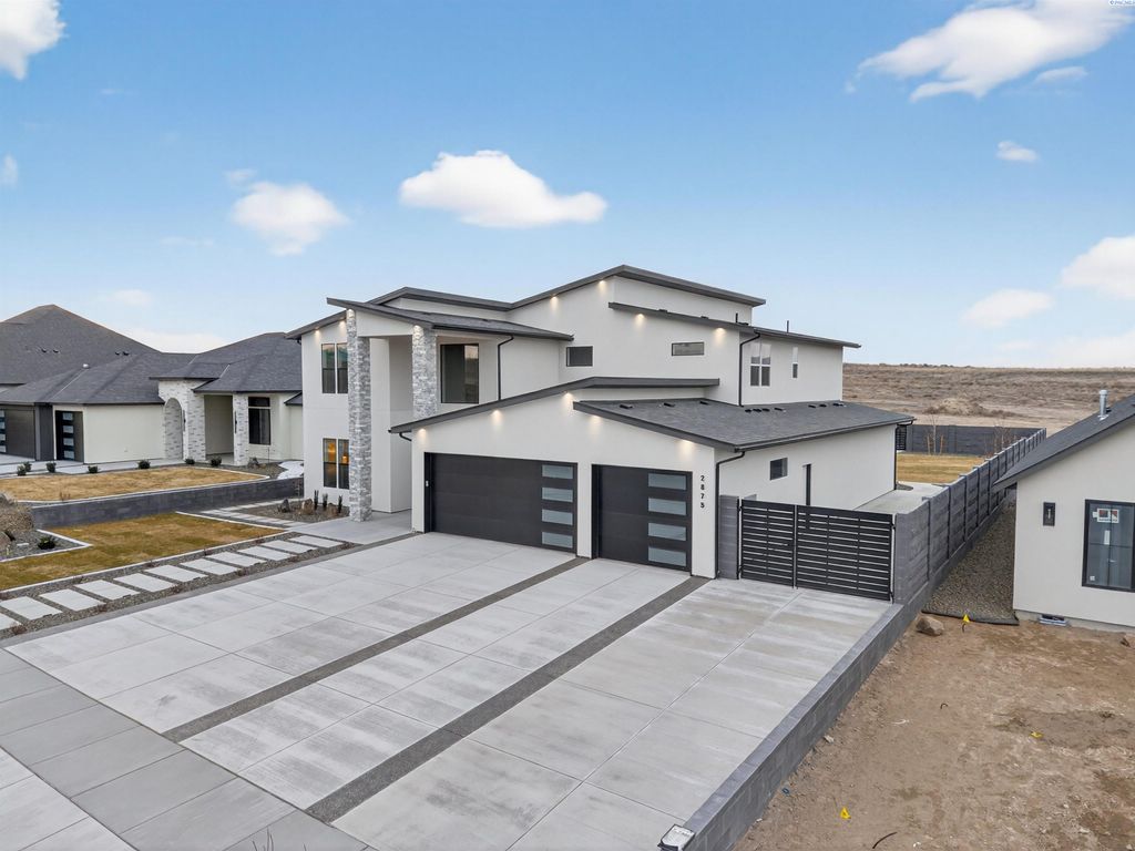 Photo of 2875 Savanna Ave, Richland, WA 99352 (MLS # 291479)