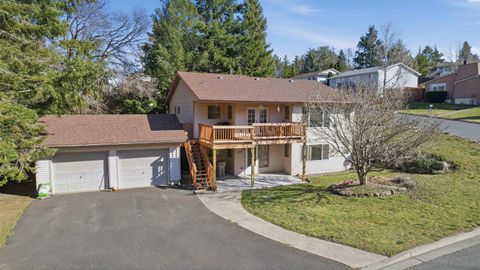 Photo of 292 NW Sunrise Dr, Pullman, WA 99163 (MLS # 290988)