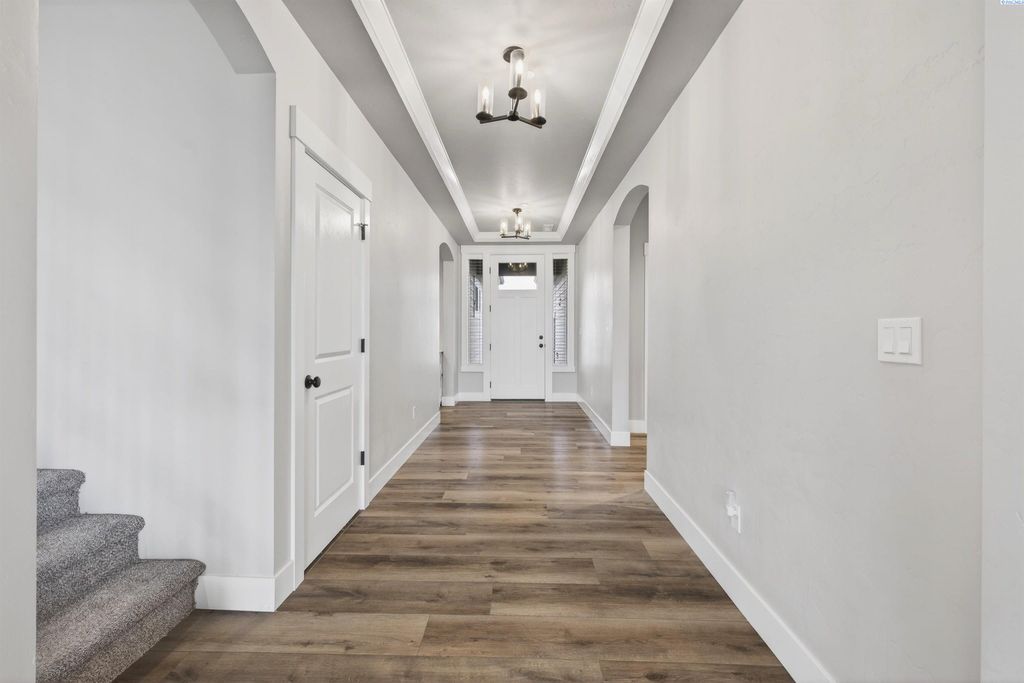 Photo of 4095 Corvina Street, Richland, WA 99352 (MLS # 289622)