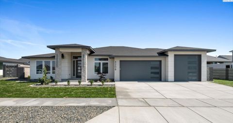Photo of 7505 W 23rd Ave, Kennewick, WA 99337 (MLS # 291462)