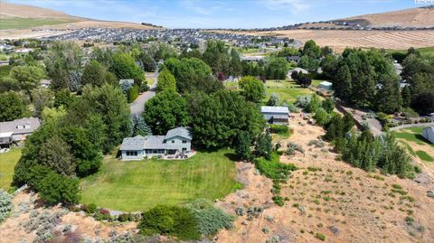 Photo of 505 S Agua Mansa Ct, Kennewick, WA 99338 (MLS # 293518)