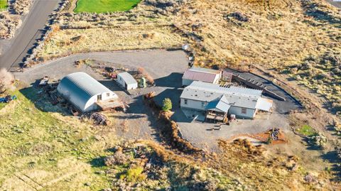 Photo of 67710 N Lob Lane, Benton City, WA 99320 (MLS # 289308)