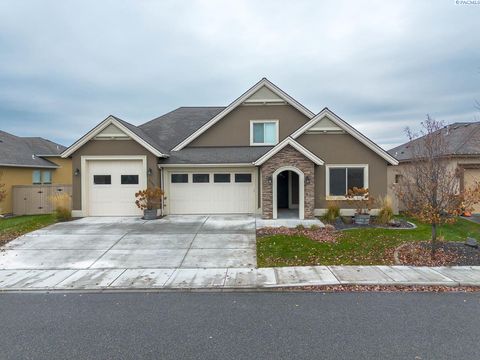Photo of 2260 Copperleaf Street, Richland, WA 99352 (MLS # 289040)