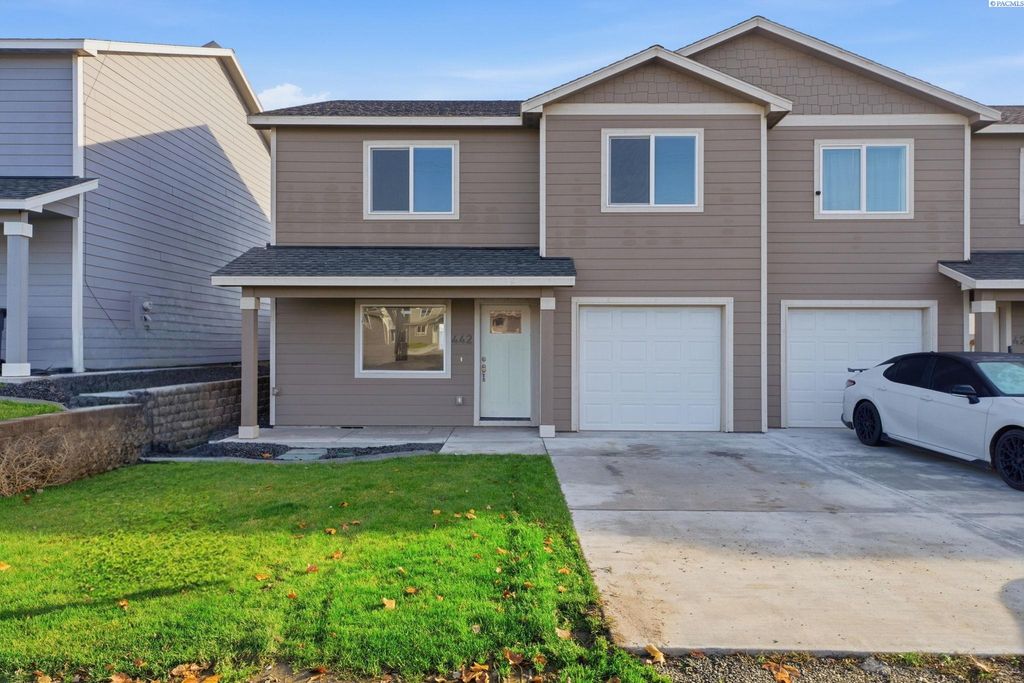 Photo of 442 N 5th St, Connell, WA 99326 (MLS # 288563)