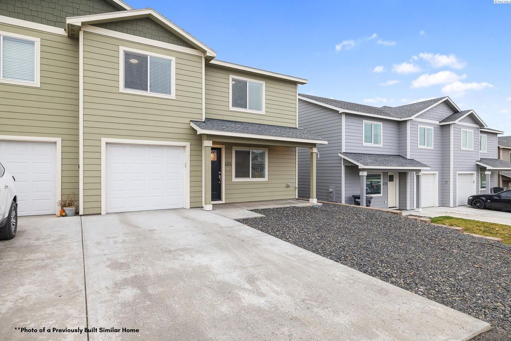 Photo of 442 N 5th St, Connell, WA 99326 (MLS # 288563)