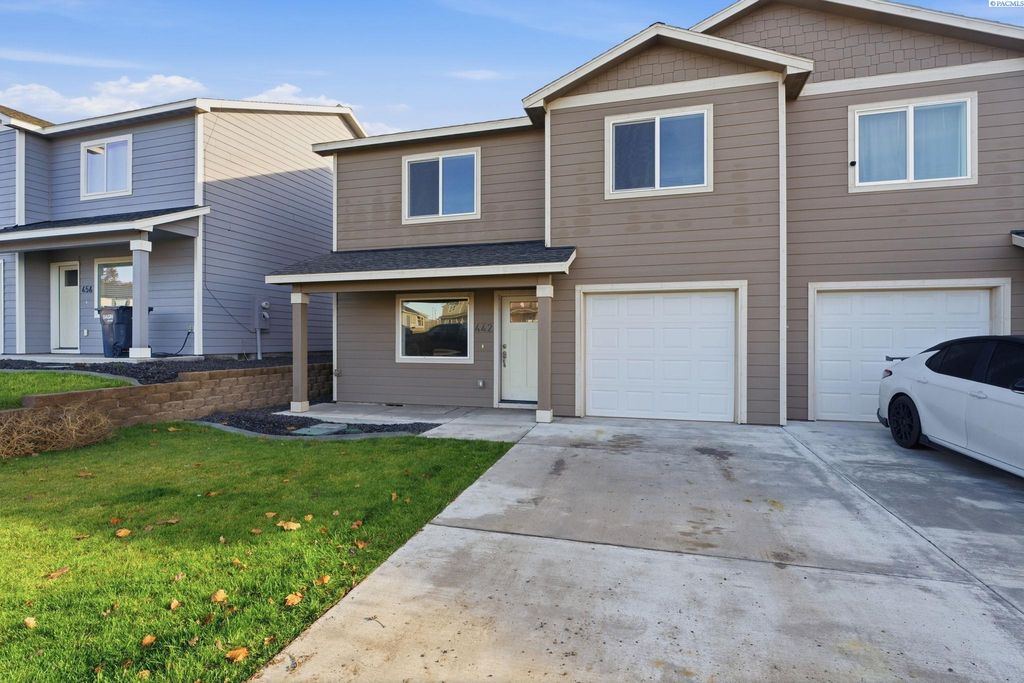 Photo of 442 N 5th St, Connell, WA 99326 (MLS # 288563)