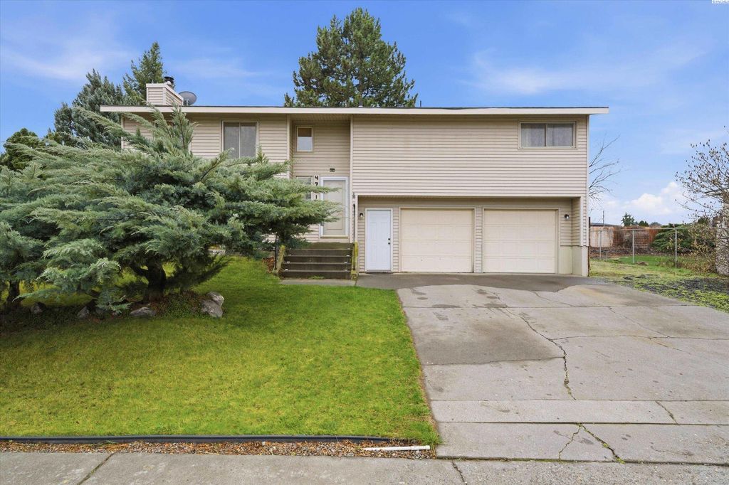 Photo of 4701 W 14th Ave, Kennewick, WA 99338 (MLS # 291272)
