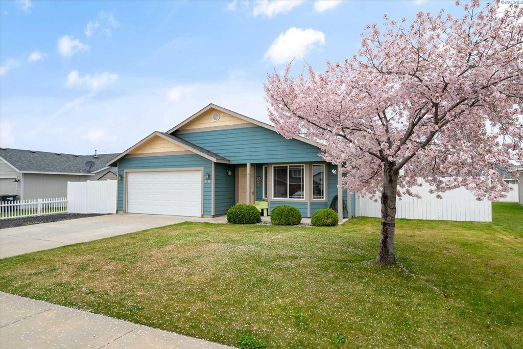 Photo of 4539 Muris Lane, Pasco, WA 99301 (MLS # 291545)