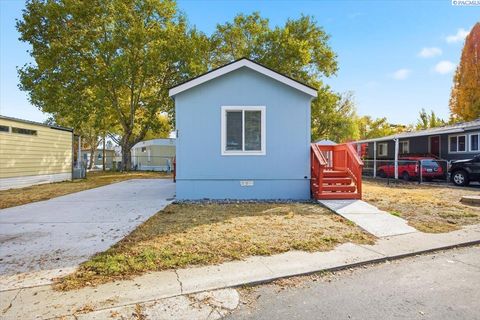 Photo of 26 Log Lane, Richland, WA 99354 (MLS # 288627)