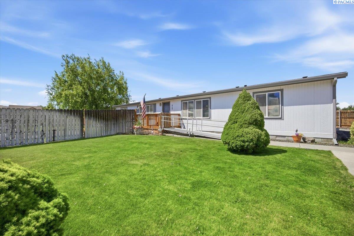 Photo 1 of 43 — 411 Birch Ct, Benton City, WA 99320