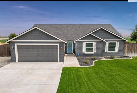 Photo of 4807 Bragueta Ct, Pasco, WA 99301 (MLS # 293484)