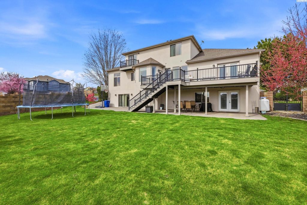 Photo of 201 Center Blvd, Richland, WA 99352 (MLS # 291598)