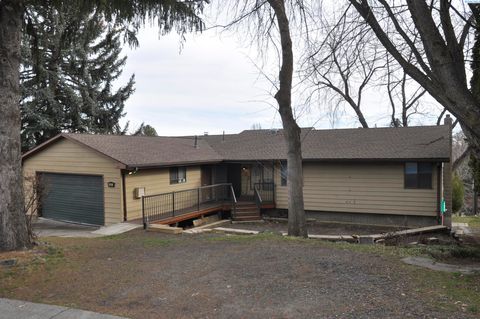 Photo of 405 NW North Street, Pullman, WA 99163 (MLS # 290269)