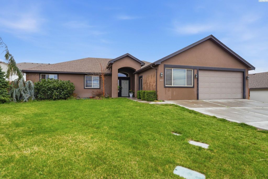 Photo of 497 Charbonnueau Dr, Richland, WA 99352 (MLS # 291464)