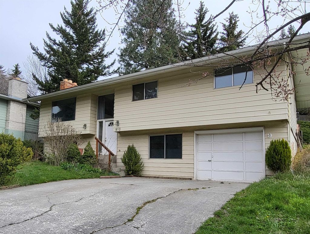 Photo of 910 SW Cityview St, Pullman, WA 99163 (MLS # 291075)