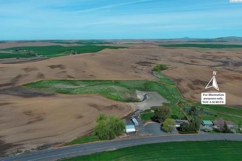 Photo of 19572 Sr 194, Pullman, WA 99163 (MLS # 292384)