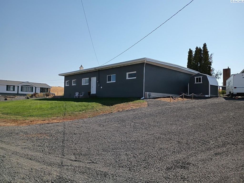 Photo of 260 S Church St, Washtucna, WA 99371 (MLS # 287940)