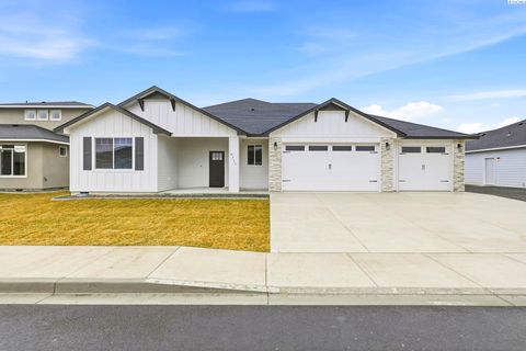 Photo of 8717 Silver Mound Dr, Pasco, WA 99301 (MLS # 289558)