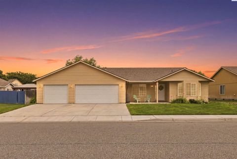 Photo of 5315 Jackson LN, Pasco, WA 99301 (MLS # 293550)