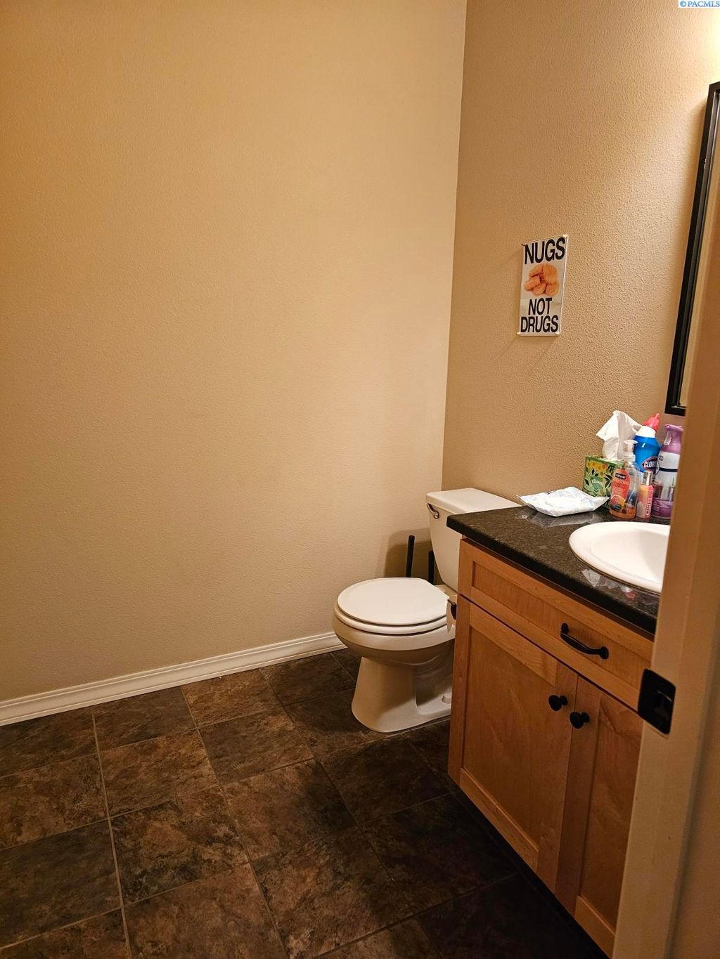 Photo of 715 NE Oak Street Unit B St, Pullman, WA 99163 (MLS # 289755)