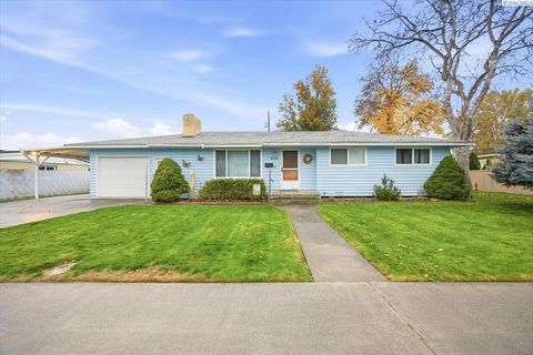 Photo of 605 W 13th Ave, Kennewick, WA 99337 (MLS # 288917)