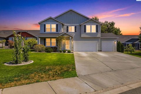 Photo of 2144 Crab Apple Circle, West Richland, WA 99353 (MLS # 294873)