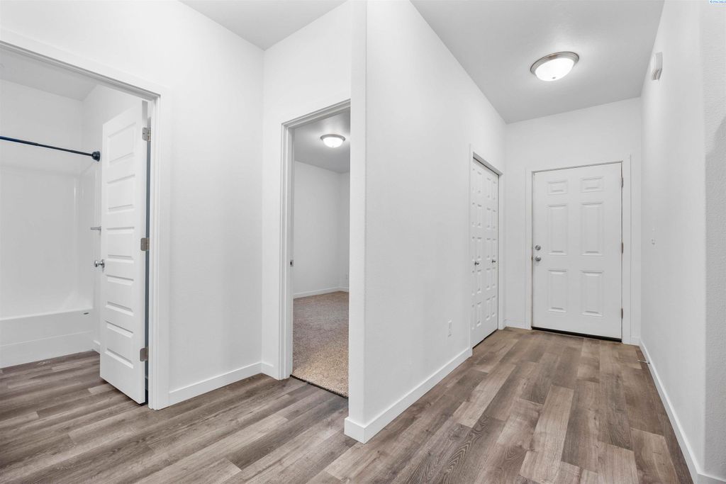 Photo of 1344 14th St, Benton City, WA 99320 (MLS # 291259)