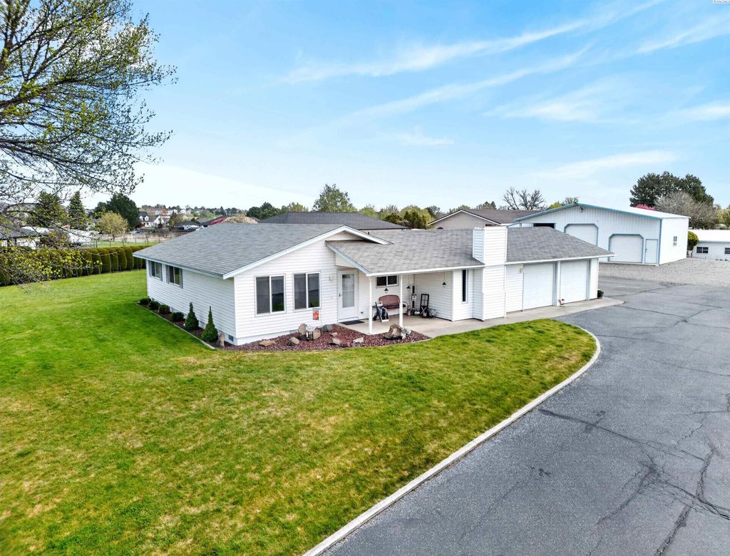 Photo of 2603 N Rd. 56, Pasco, WA 99301 (MLS # 292029)